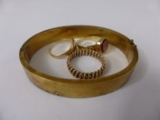 Collection of miscellaneous gold, including a lady`s 9ct gold bracelet, gentleman`s 9ct signet