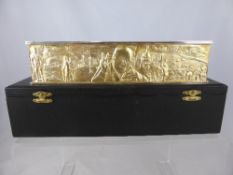 A Stuart Devlin Churchill Centenary solid silver and gilt cigar box, sculptured frieze on three