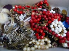 A collection of costume jewellery incl. chains, bangles, necklaces etc.