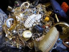 A box of assorted costume jewellery incl. rings, necklaces, watches, bracelets etc.