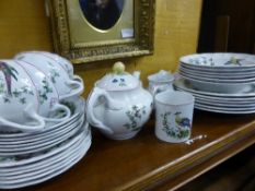 Part Copeland Late Spode `Chelsea Birds`, comprising four tea cups, six saucers, six cake plates,