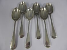 Six solid silver dessert spoons, London hallmarked, dated 1931 / 32, mm Goldsmith & Silversmith