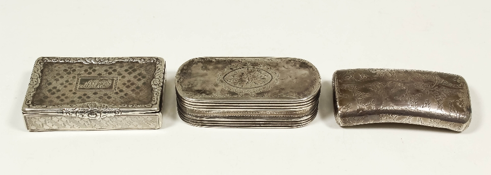 A George V silver rectangular snuff box with engraved ornament and cast floral and leaf scroll