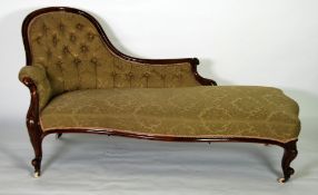 THREE PIECE VICTORIAN CARVED WALNUTWOOD PART DRAWING ROOM SUITE, comprising CHAISE LONGUE, GENTS