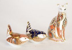 THREE MODERN ROYAL CROWN DERBY ANIMAL PATTERN IMARI CHINA PAPERWEIGHTS WITH SILVER STOPPERS, seated