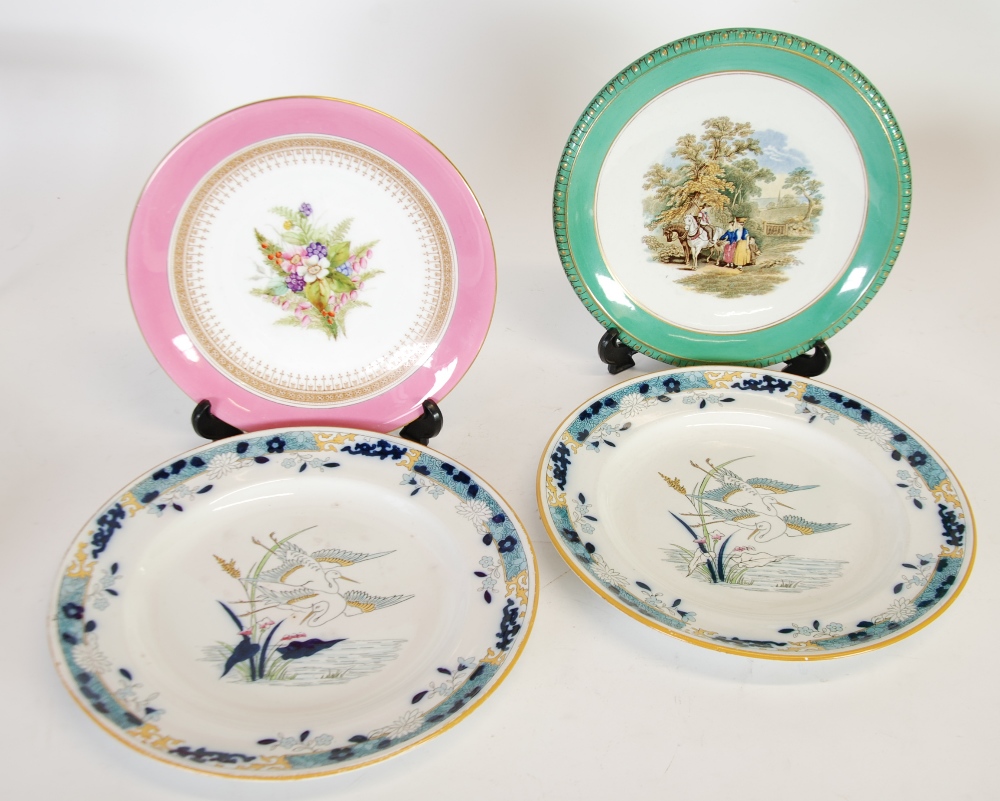 19th CENTURY ROYAL WORCESTER HAND PAINTED CHINA DESSERT  PLATE, the central floral spray within a