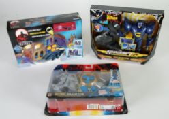 KENNER - NEW ADVENTURES OF BATMAN, MINT AND BOXED MICRO CRIME ALLEY ACTION BUILDING AND VEHICLE (