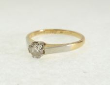 A MARKED 18CT GOLD AND PLATINUM SOLITAIRE DIAMOND RING, 0.30ct approx., inside of shank engraved,