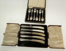 A CASED SET OF SIX SILVER COFFEE SPOONS, Birmingham 1931, 2oz, AND A CASED SET OF FIVE AFTERNOON TEA