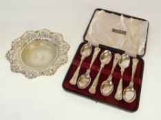 A SET OF SIX SILVER KING`S PATTERN COFFEE SPOONS, Sheffield 1964, AND A SILVER BUTTER DISH, wish