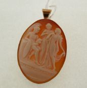 9ct GOLD MOUNTED SHELL CAMEO PENDANT/BROOCH carved with classical figures