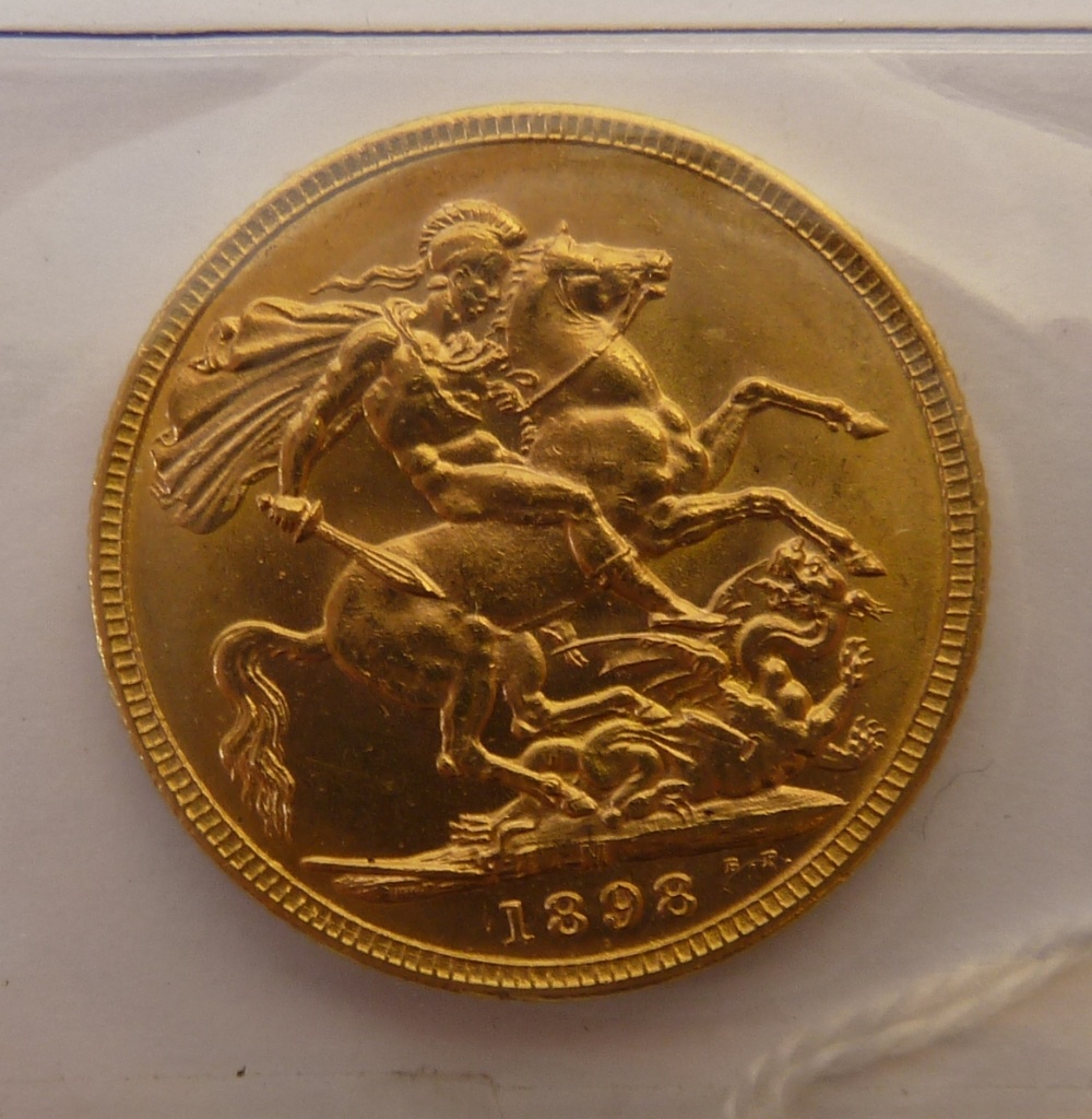 A QUEEN VICTORIA (1898) GOLD SOVEREIGN (uncirculated)