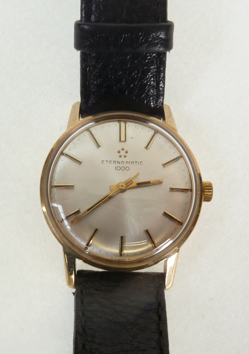 ETERNA-MATIC 1000 GOLD CASED WRIST WATCH, the silvered dial with batons and sweeps second hand, on