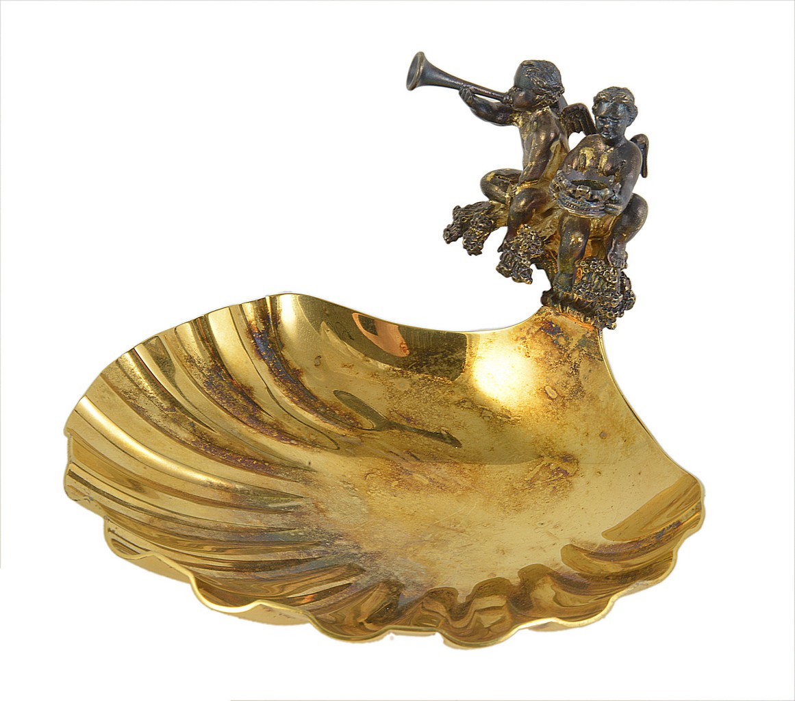 A silver-gilt commemorative scallop shaped dish by Aurum to mark the Christening of Prince William