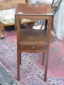 ANTIQUE MAHOGANY DROP LEAF BEDSIDE TABLE WITH SINGLE DRAWER