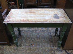 PAINTED SIDE KITCHEN TABLE