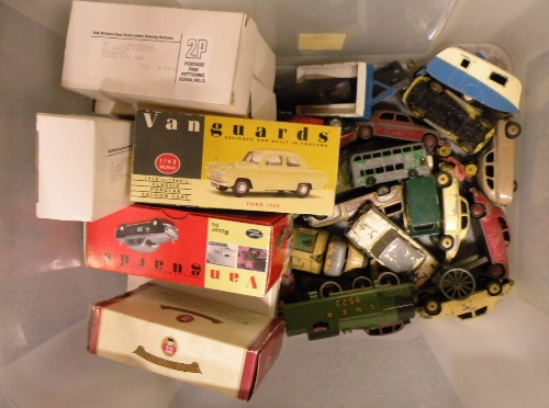 A quantity of dye cast toy cars