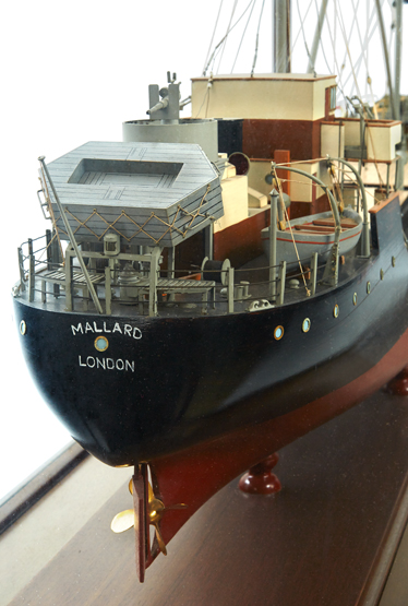 A BUILDER’S MODEL FOR THE CARGO SHIP M.V. MALLARD, BUILT BY SCARR OF HESSLE FOR THE GENERAL STEAM - Image 3 of 3