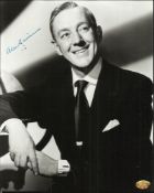 Alec Guinness Stunning black and white 8x10 photograph autographed by legendary actor, the late Sir