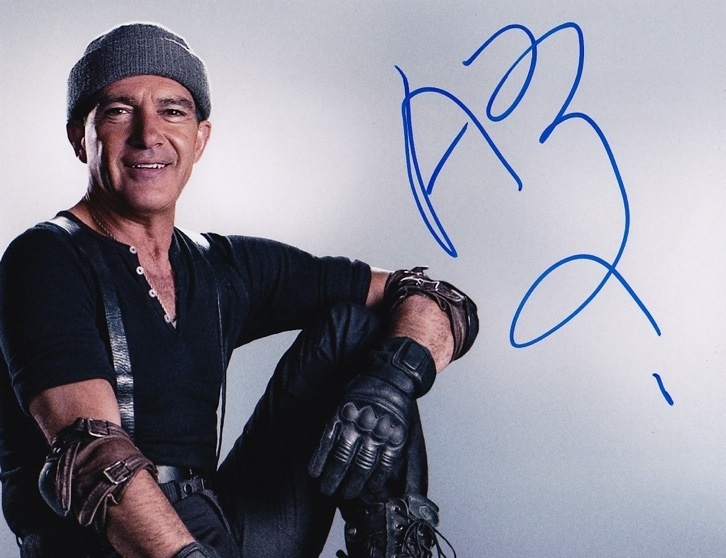 Antonio Banderas Signed 8x10 Photo From Expendables 3-Obtained In Paris August 2014. Good Condition