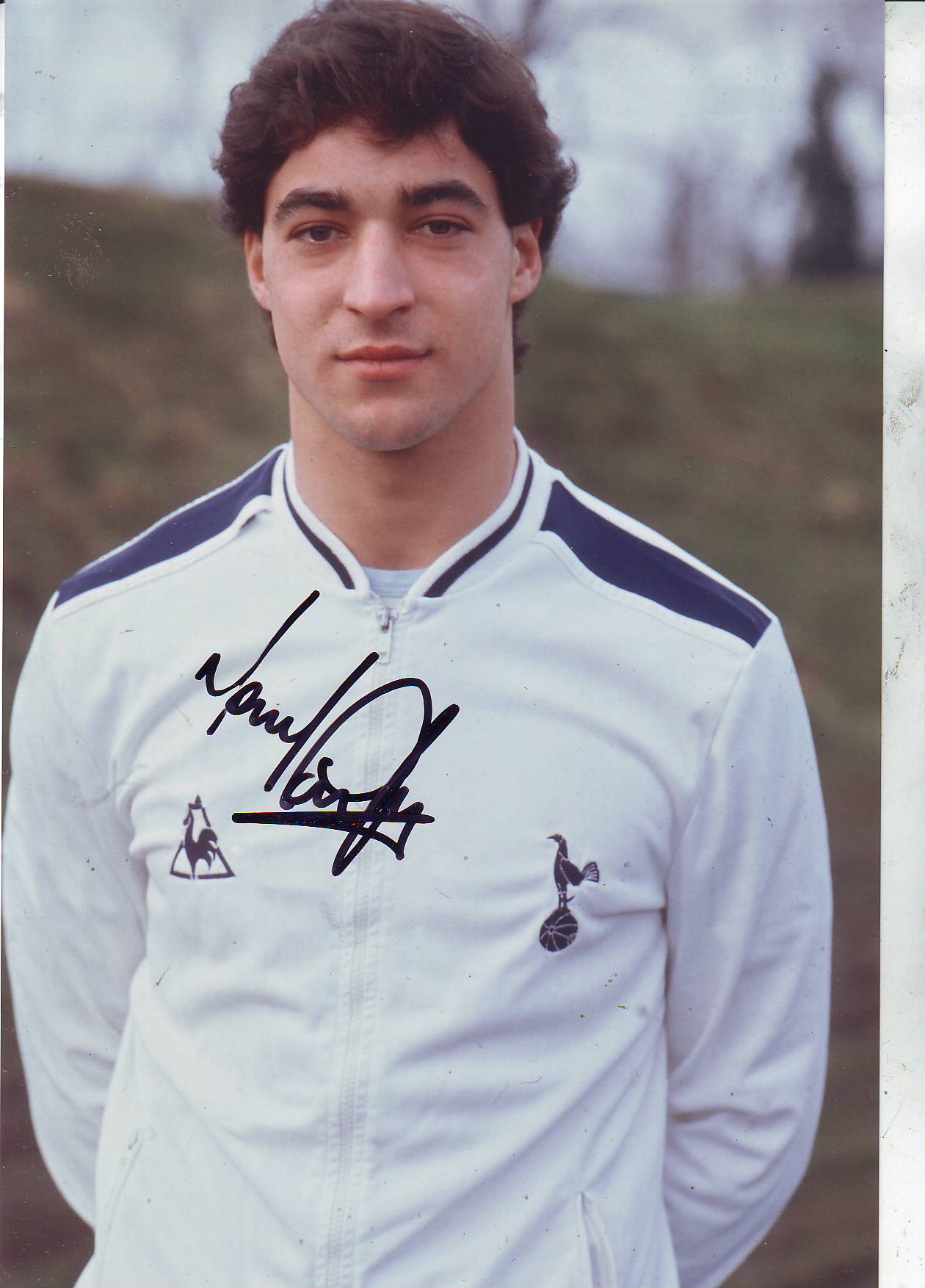 Tony Parks Colour 8x12 high quality action photo autographed by former Spurs goalkeeper Tony