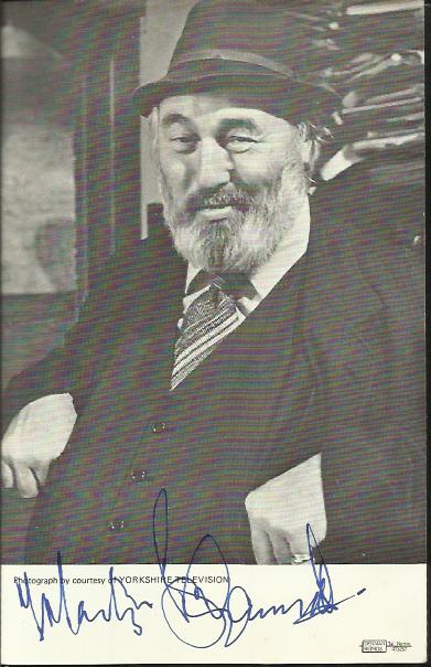 Bill Maynard signed 5x3 b/w photo. Seen in this photo a his character Greengrass in Heartbeat.