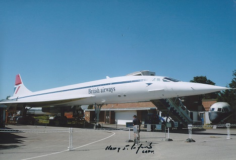 Harry Linfield signed 12 x 8 colour Concorde photo.