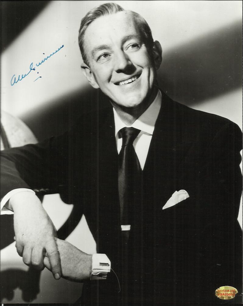 Alec Guinness signed 10x8 b/w photo. Good condition