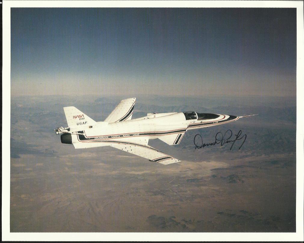 NASA Test pilot Offical NASA litho 8x10 colour, of an X-29 flying from NASA?s Dryden Flight