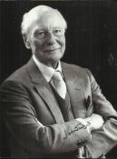 Sir John Gielgud signed 6 x 4 b/w portrait photo. Good condition.