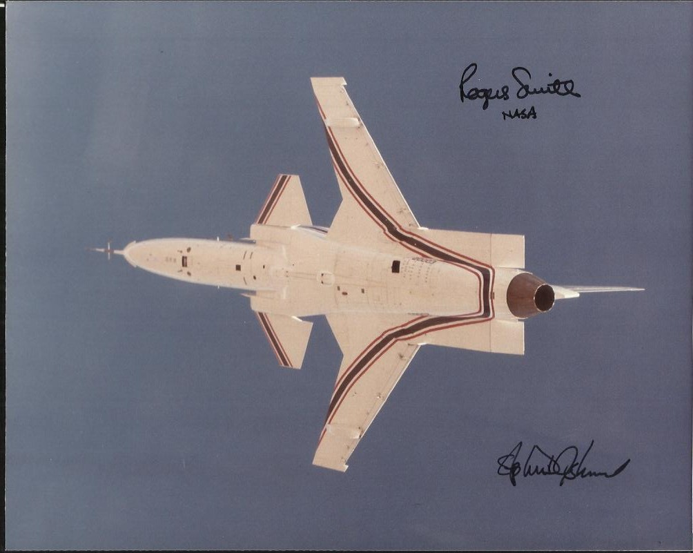 Rogers E. Smith Colour 8x10 photo of a NASA X-29 plane in flight. Signed by long standing test