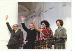 Jimmy Carter & Rosemary Carter signed 12 x 8 colour photo, nice balcony scene smiling and waving