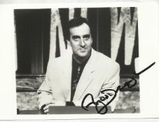 Angus Deaton signed b/w photo. Good condition