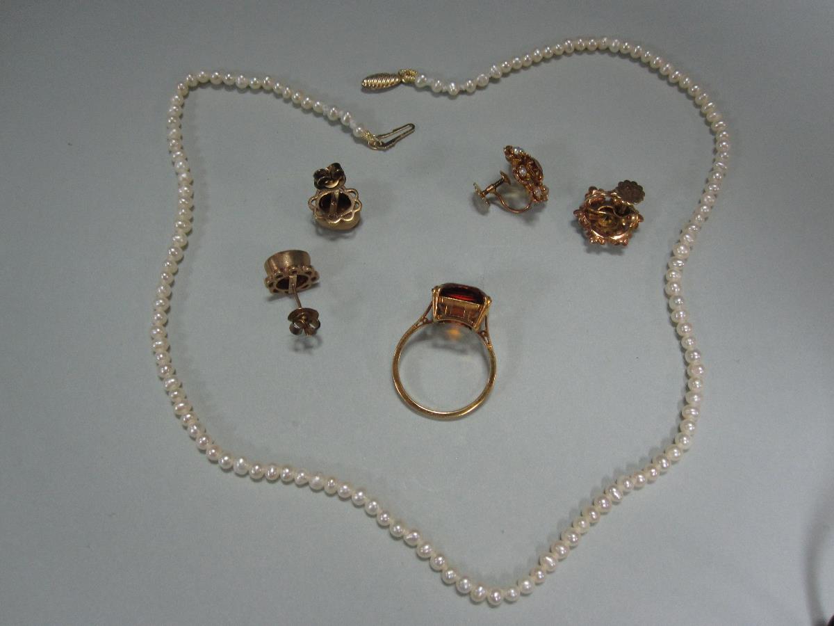 A collection of citrine and seed pearl jewellery, to include a single stone emerald cut sherry - Bild 2 aus 7