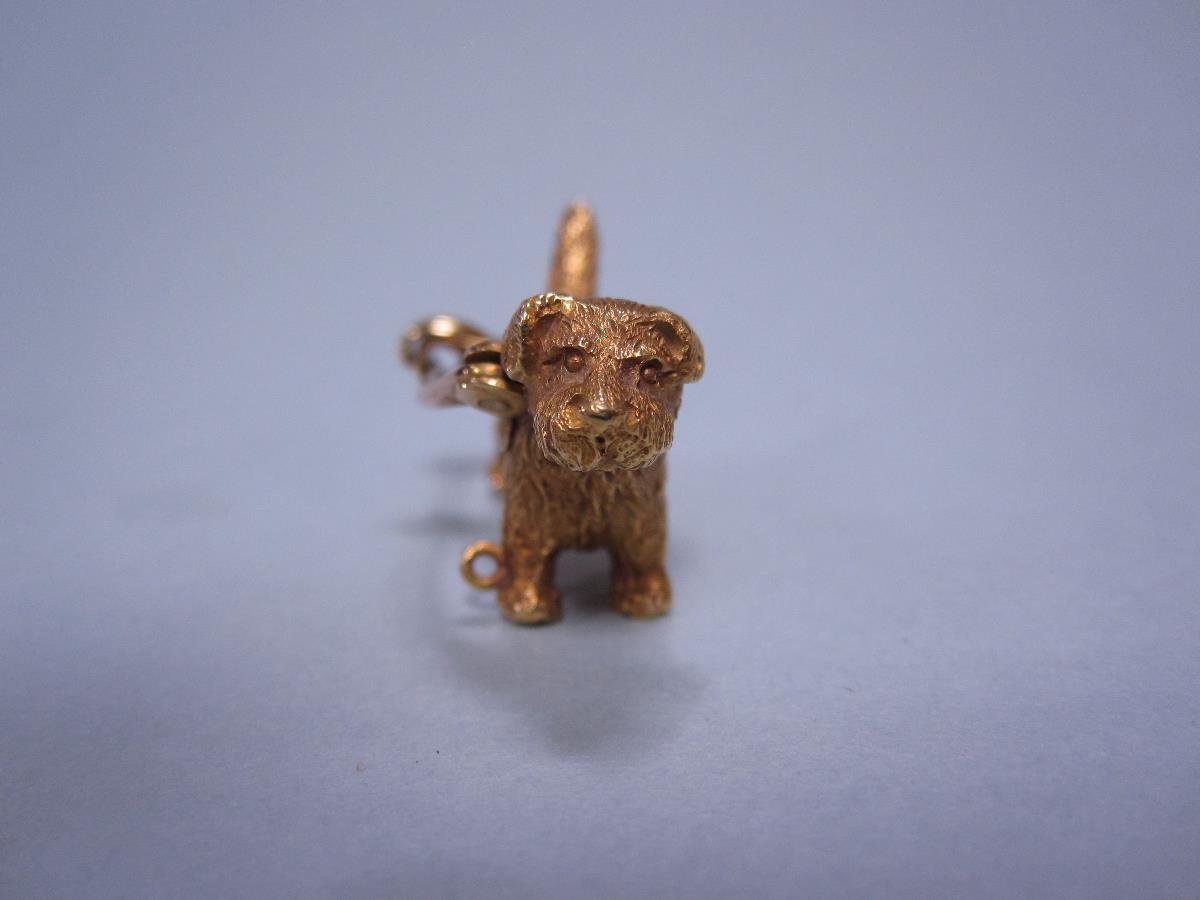 A vintage dog brooch, the realistically modelled and wire-hair textured standing Norfolk terrier, - Bild 5 aus 6