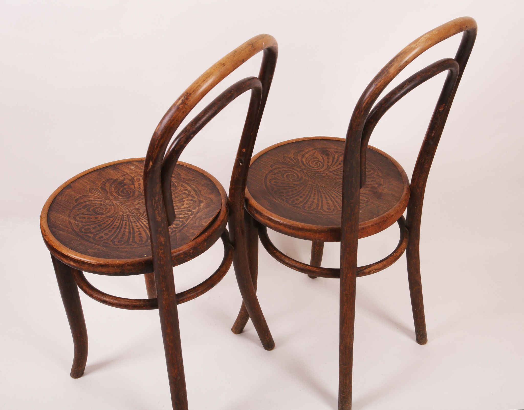 A set of six Thonet bentwood chairs, with paper labels under some chairs. (6) - Image 3 of 4