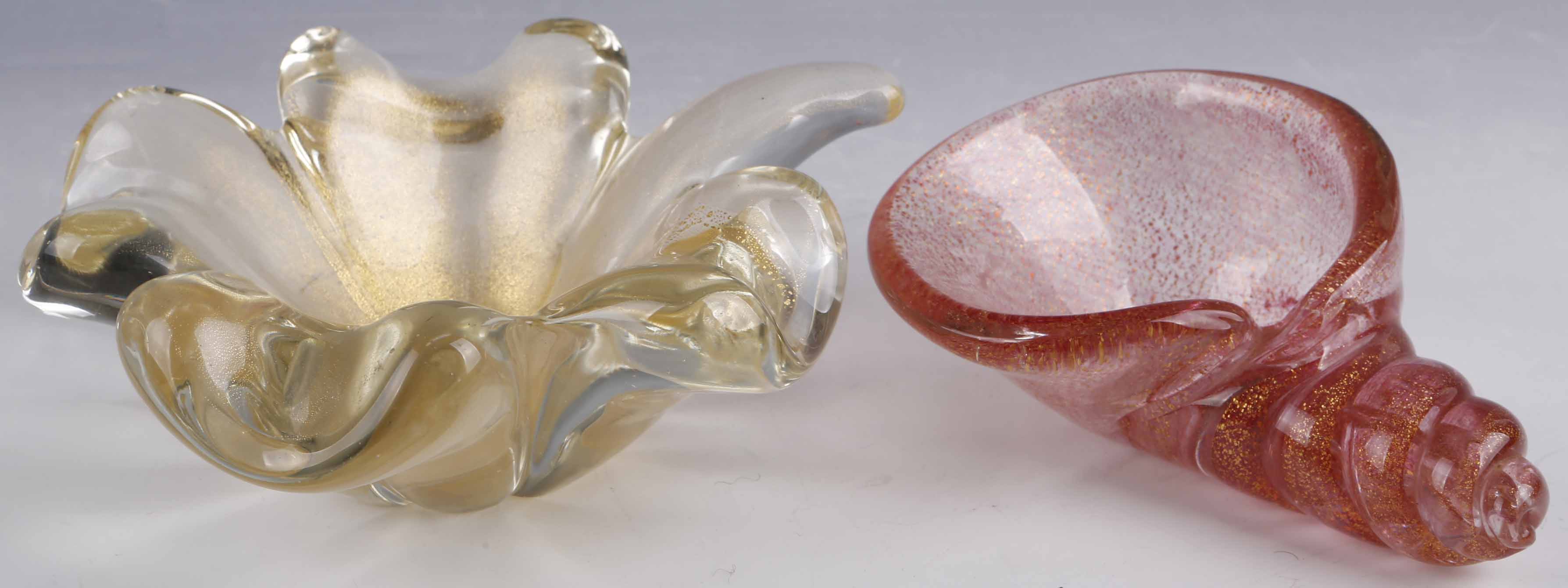 A 1950`s Murano Achimede Seguso flower dish, with gold fleck inclusion, 20cm L, together with a