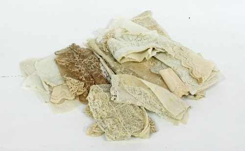 A lace bonnet, various lace collars and other lace