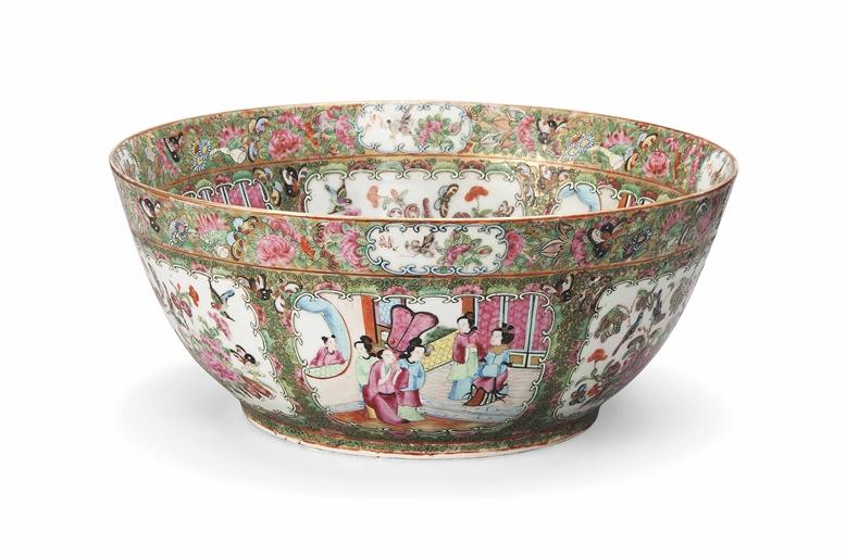 A CANTONESE FAMILLE ROSE PUNCH BOWL
19TH CENTURY
Decorated to the interior and exterior with