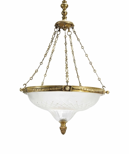 AN EDWARDIAN CUT-GLASS AND GILT-BRASS DISH LIGHT
CIRCA 1910
The cut -glass shade with a pinecone