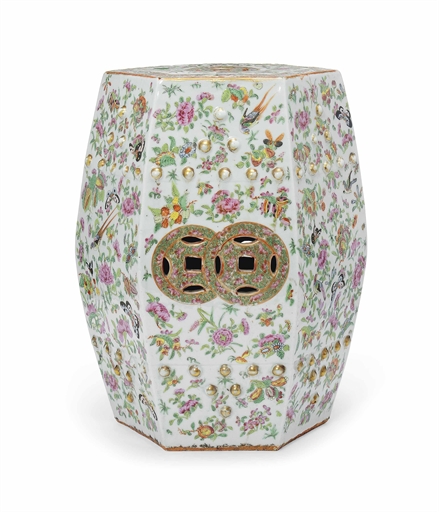 A CANTONESE FAMILLE ROSE GARDEN SEAT
19TH CENTURY
Of hexagonal form with pierced double-cash