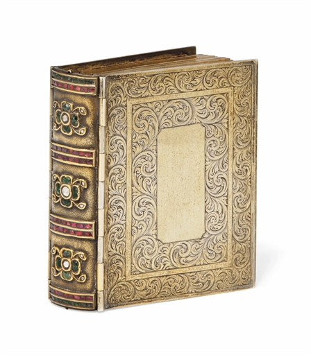 A JEWELLED PARCEL GILT PHOTO ALBUM
INDIA, LATE 19TH CENTURY
Of rectangular form, the front and