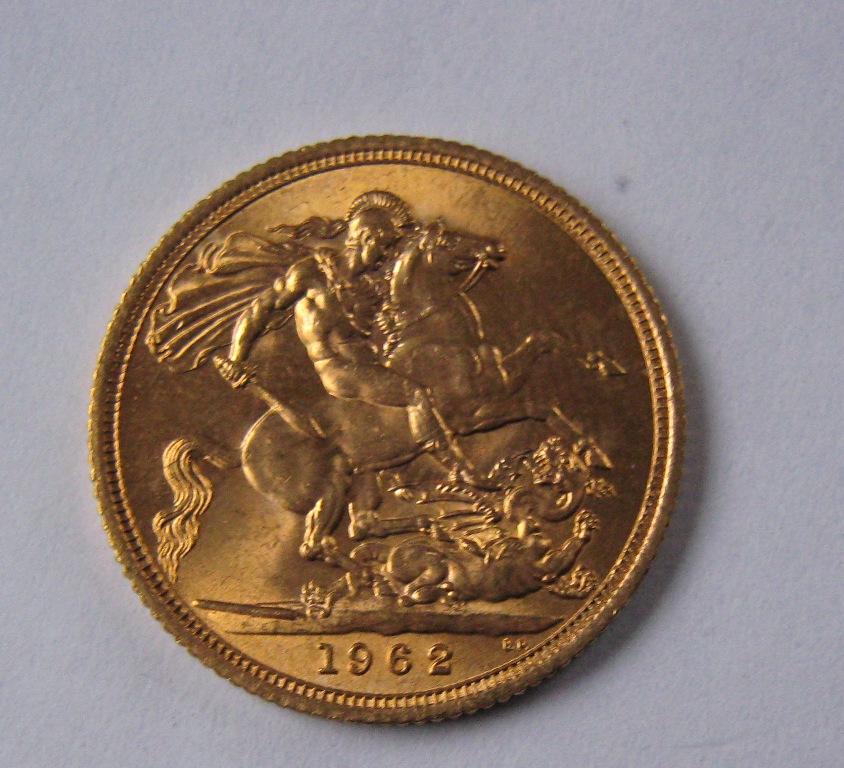 1962 Gold Sovereign