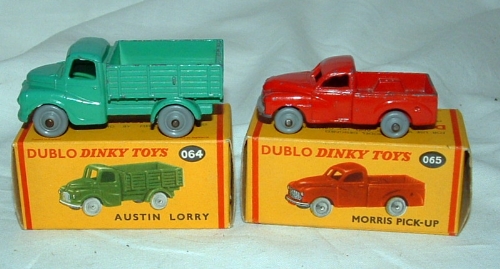 DUBLO DINKY Toys 064 Green Lorry with smooth Grey wheels (Excellent in a Near Mint Box) and 065