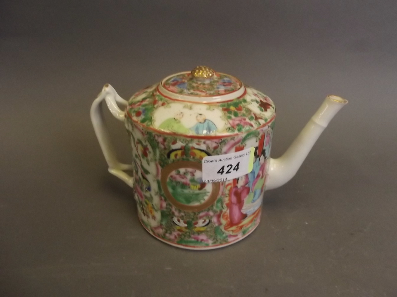 A C19th Cantonese teapot and cover, 5" high