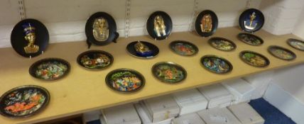 Six Egyptian 'Splendours of an Ancient World' collector's plates and further collector's plates