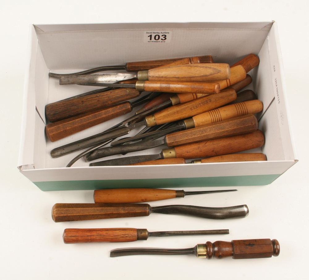 25 carving tools G+