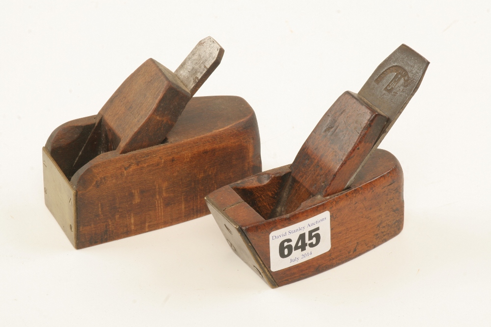 Two small brass fronted beech bullnose planes G