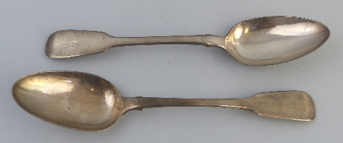 A pair of George IV table spoons, Fiddle pattern, initialled London 1828, 4.99oz