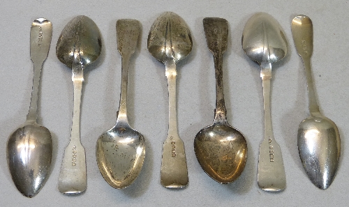 Five William IV Irish dessert spoons, Rat-tail Fiddle pattern, monogrammed, Dublin 1830, together